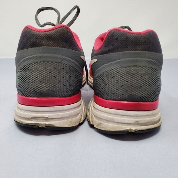 NIKE- Vomero 8- Pink Running Sneakers- Women's- Size 8.5 - Picture 4 of 14